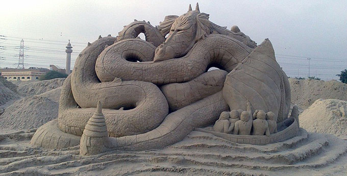 Shining sand sculpture works, fleeting but still classic--top emoticon