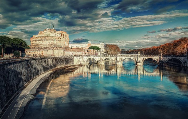 25 Most Charming Castles in the World - Pinned Emoticons