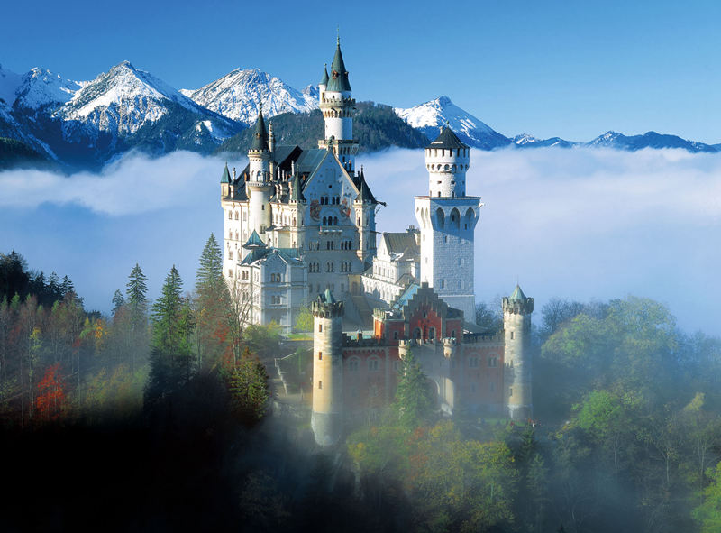 25 Most Charming Castles in the World - Pinned Emoticons