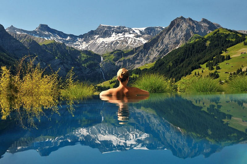 38 amazing beauties in the world, go if you dare--top emoticon