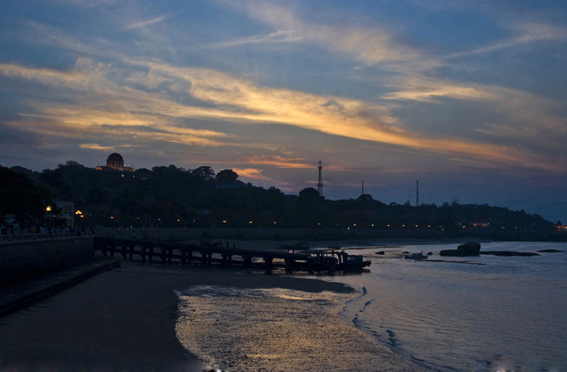 Eight of China's most beautiful beaches, a great place to swim in summer--top emoticon
