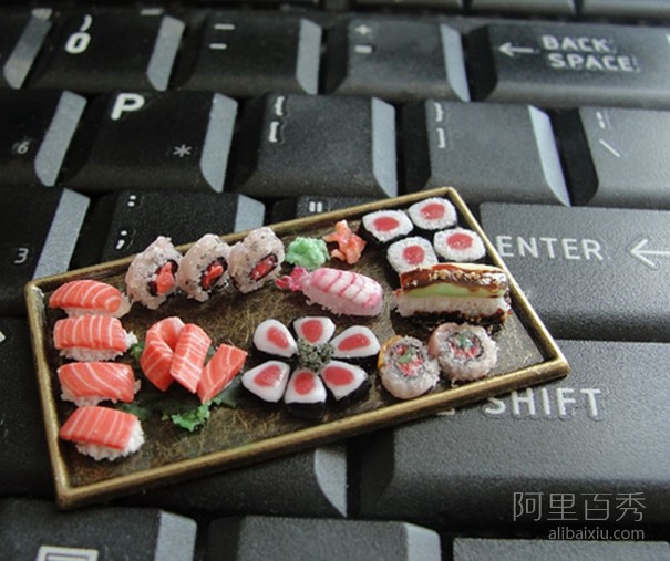 Realistic miniature clay food sculptures that make you want to drool - top emoticon